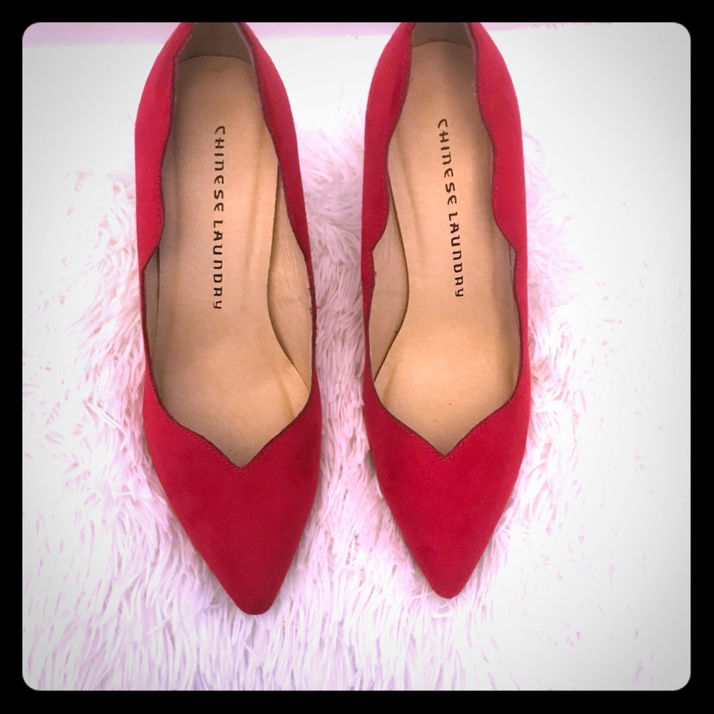 NWOT Chinese Laundry suede Heel